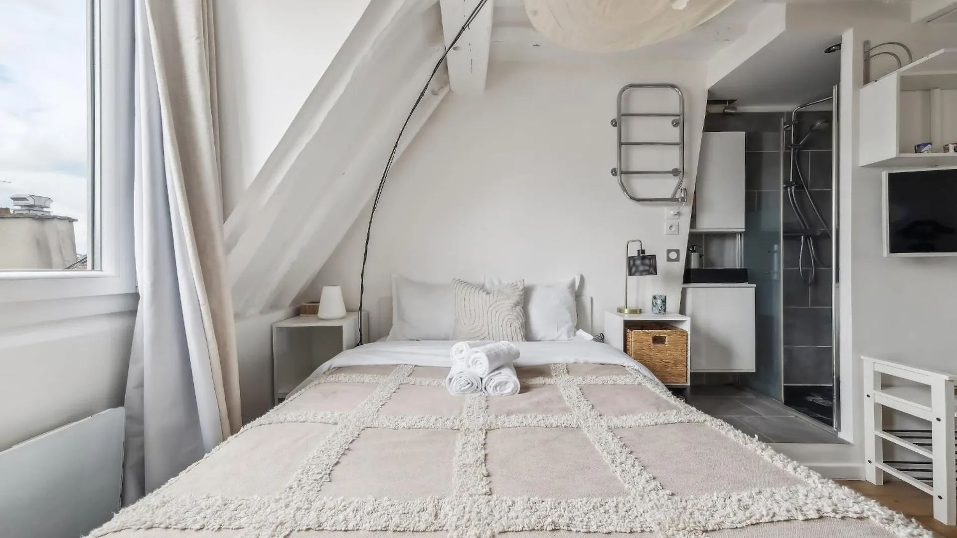 Flat Near Le Louvre Apartment Paris