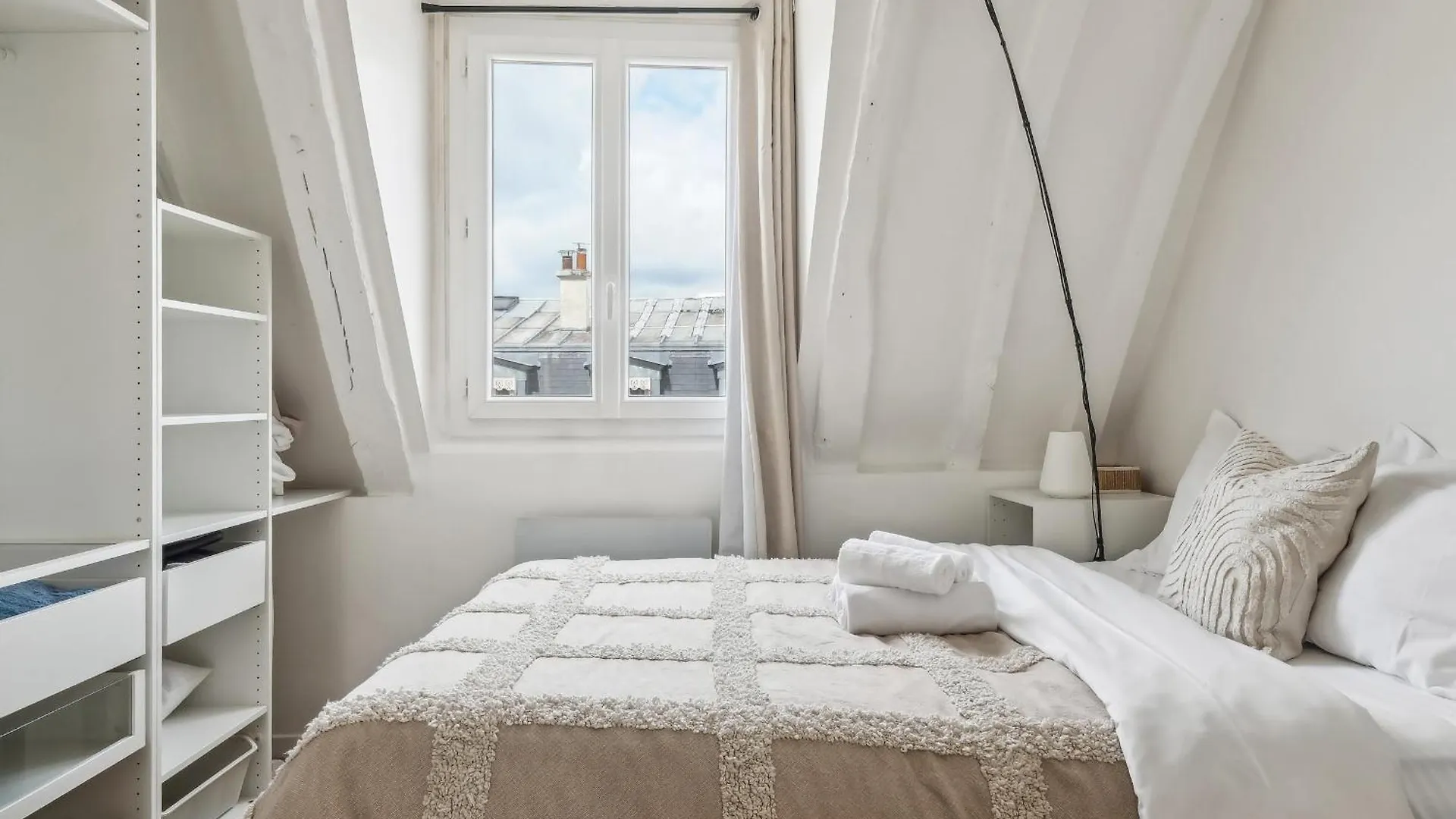Flat Near Le Louvre Apartment Paris France